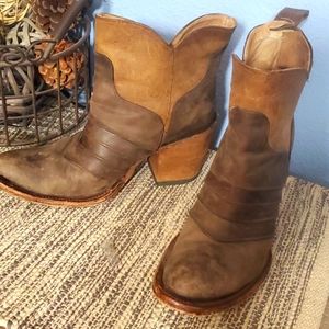 Circle G booties